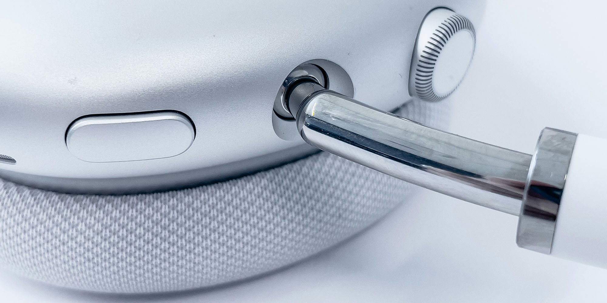 AirPods Max 出現三盞琥珀燈故障，冷凍方法或可延長使用壽命