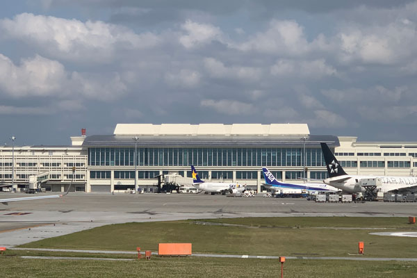 那覇空港全飲食店 11 月 25 日休業