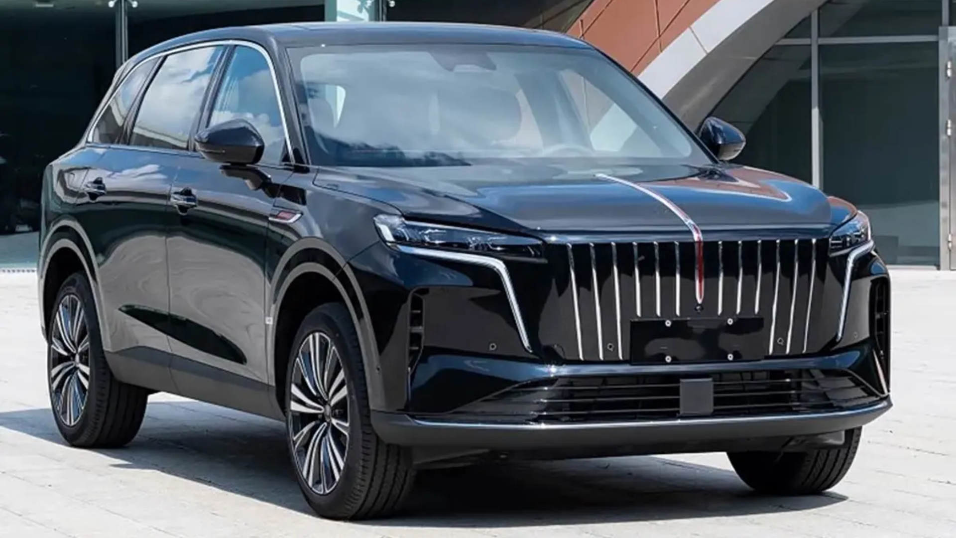 FAW Hongqi HS6 插電混合動力 SUV 創下 1,445 哩無需加油的新紀錄