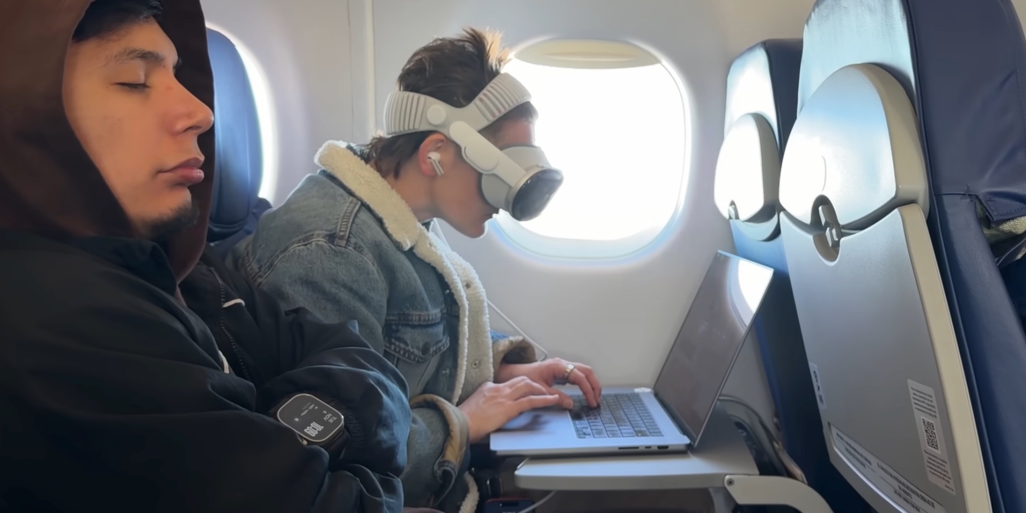 Becca Farsace 使用 Apple Vision Pro 替代所有顯示器一個月，分享使用體驗