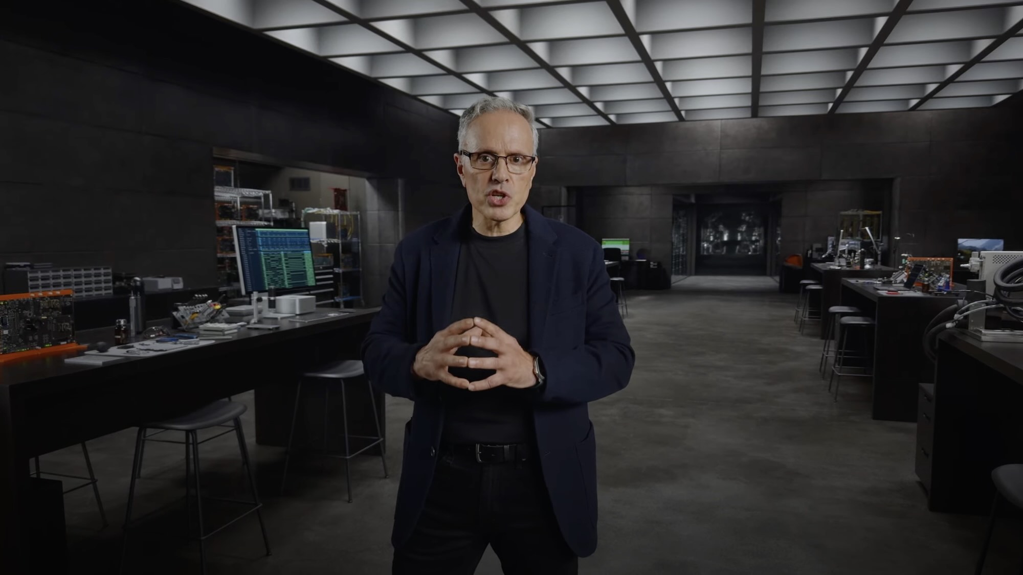 Apple 硬件技術高層 Johny Srouji 考慮離職，或將加盟其他公司