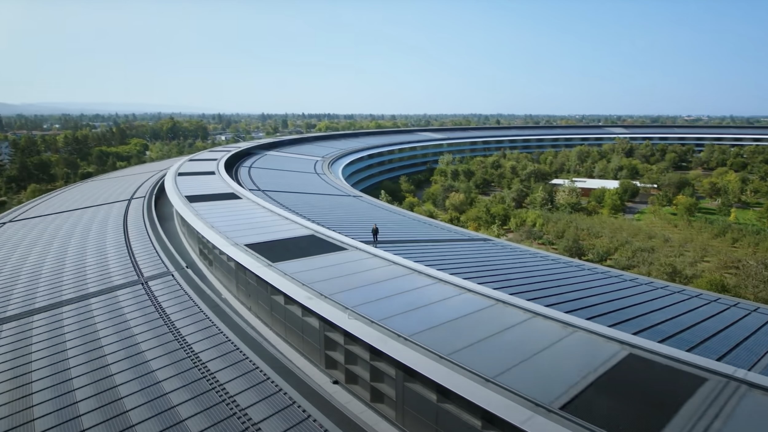 Apple 宣佈兩位高層離職，Kate Adams 和 Lisa Jackson 將於 2026 年退休