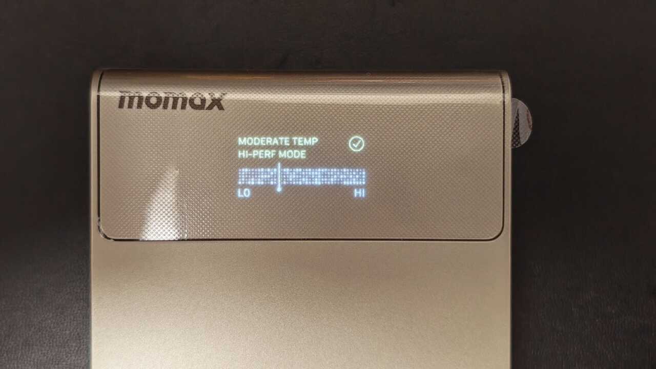 MOMAX 1-Pac Pass Pro+ - 設定画面:LO–HI スライダーで MODERATE TEMP と HI-PERF MODE の温度/パフォーマンスモードを切り替え