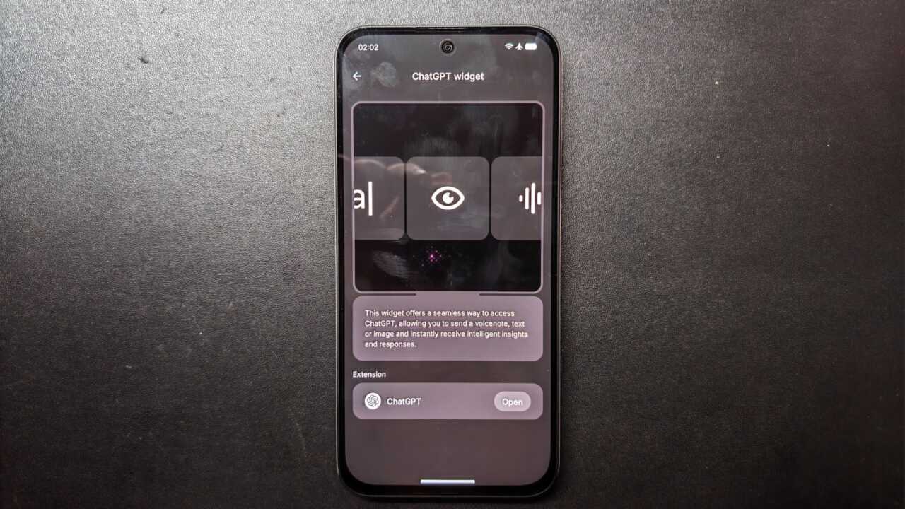Nothing Phone (4b) - ChatGPT widget：一撳就用語音、文字或圖片問 AI