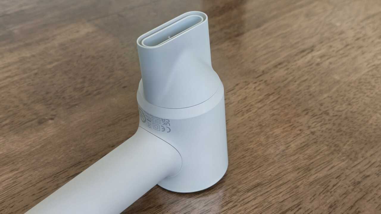Laifen Air Pro - 標準順滑風嘴以磁吸吸附出風口,一啪即上