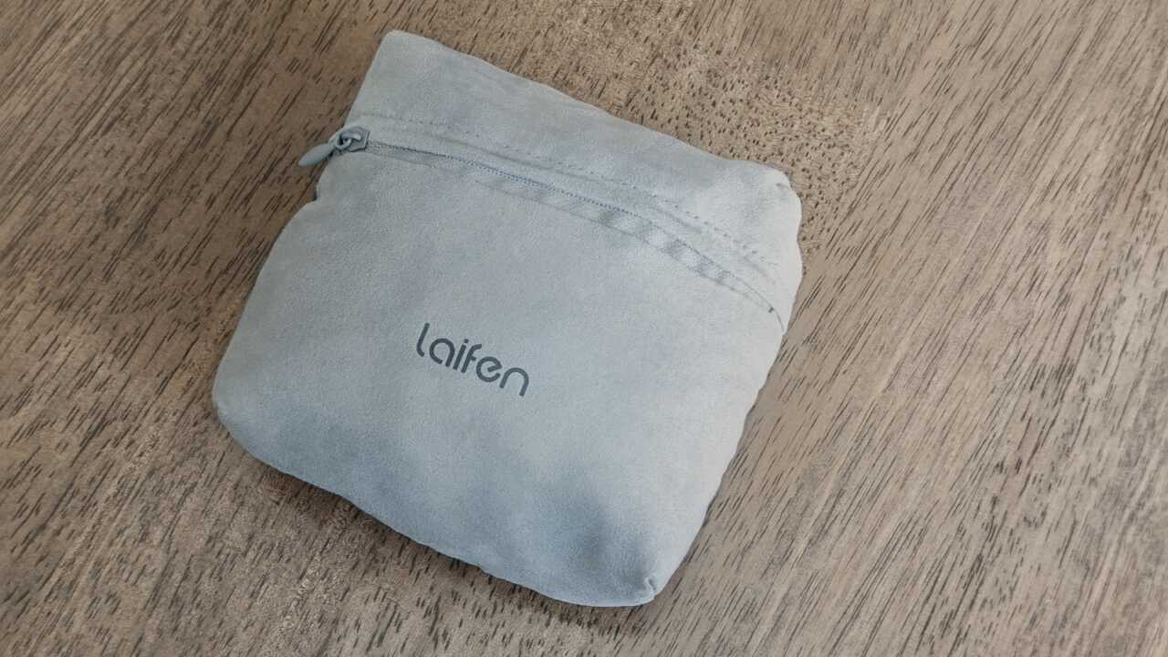 Laifen Air Pro - 隨機附送灰色絨面旅行收納袋,印有 laifen 字樣