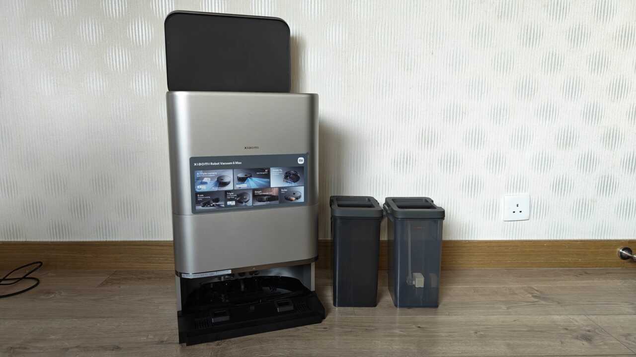 Xiaomi 掃拖機器人 6 Max - 付属の消耗品：使い捨てのゴミ袋など一式が揃っており、消耗品の交換も簡単です。